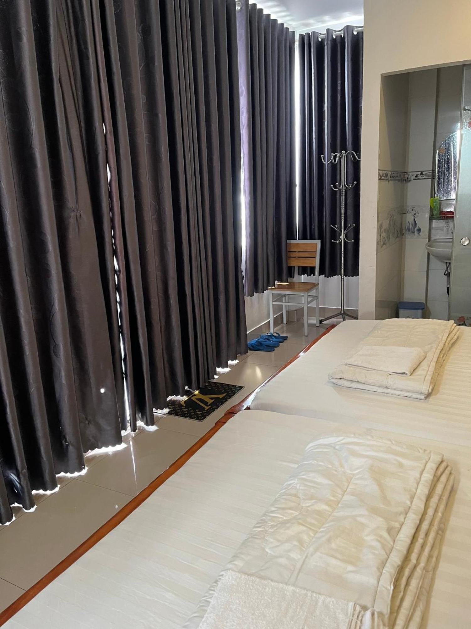 Hotel Khach San Anh Dong Ciudad Ho Chi Minh  Exterior foto